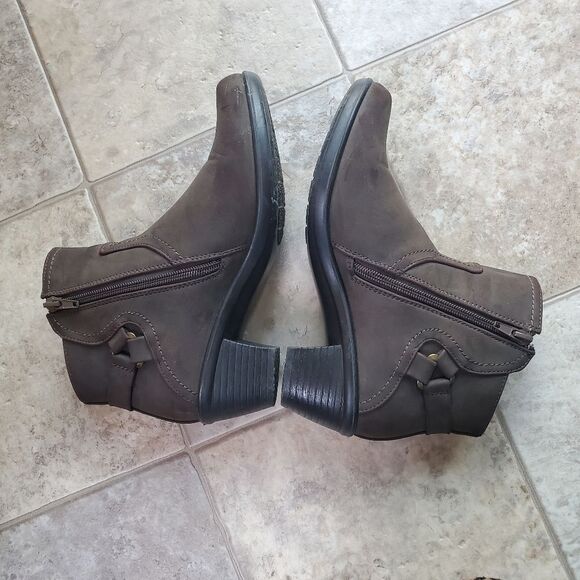 Brown Ankle Boots Size 7.5 - Picture 10 of 11